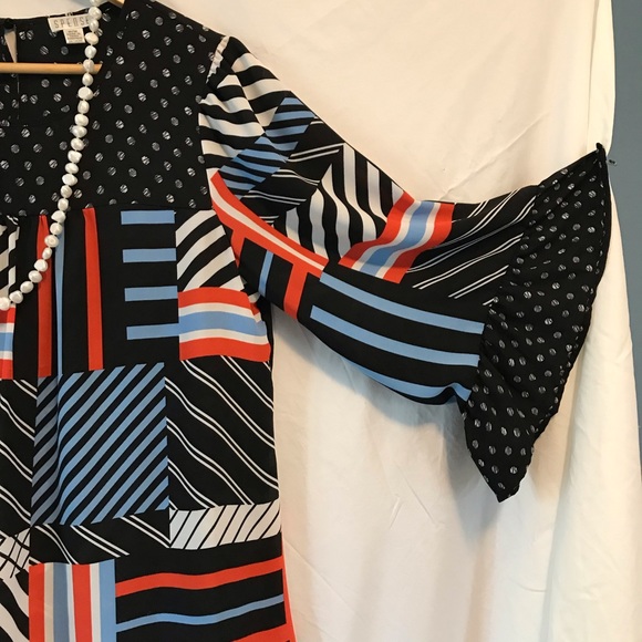 Spense Top - Picture 2 of 4